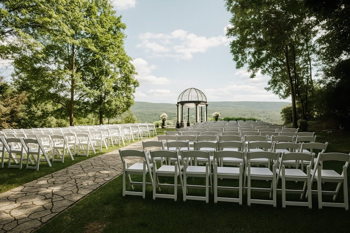 Wedding entertainment at Stroudsmoor by Wedgewood Weddings — photo 13