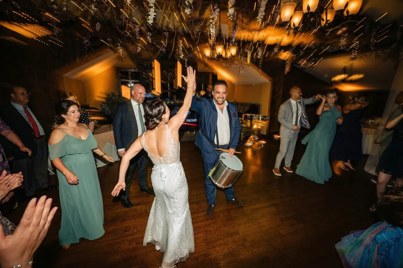 Wedding entertainment at Stroudsmoor by Wedgewood Weddings — photo 6